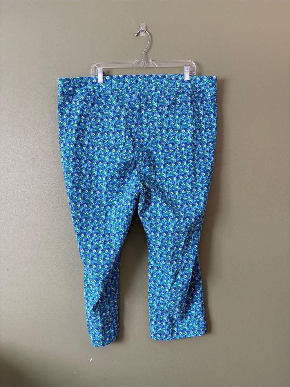 Soft Surroundings Blue Floral Straight Ankle Stretch Pull On Pants Sz 3X Plus - Picture 6 of 8